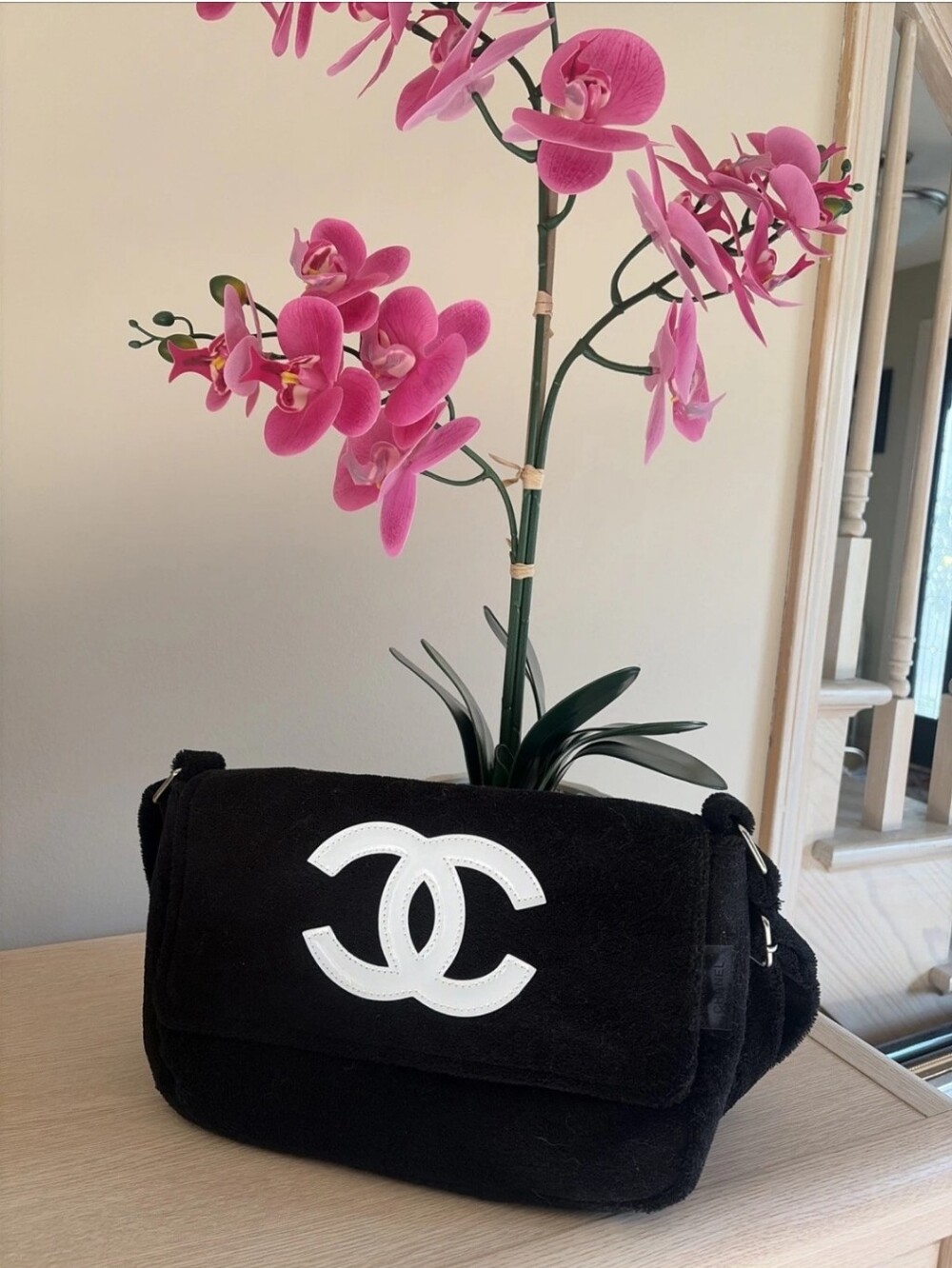 New Authentic CHANEL Black & White Precision Beaute Bag. NWOT. GWP.